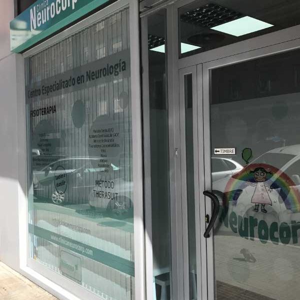 Escaparate Neurocorp - Alunarte