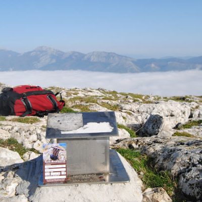 tarjetas-para-montaneros-material-grafico-alunarte-diseno-grafico-vitoria-gasteiz