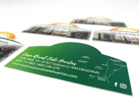 Tarjetas de visita troqueladas | ALUNARTE diseño y comunicación