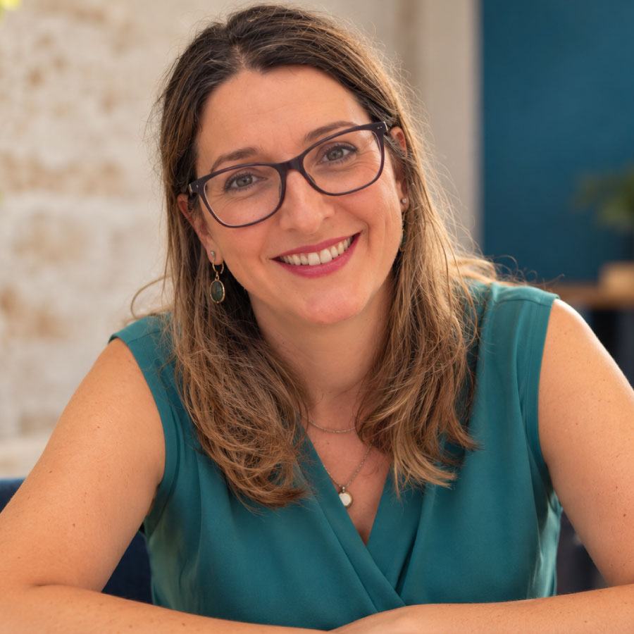 Leire, creatividad y diseño gráfico en ALUNARTE